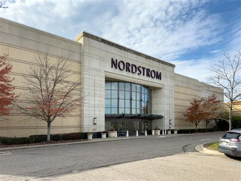 Nordstrom novi - Boys' Shoes. 25% off Select Nike Styles. New Markdowns Up to 80% Off. Contemporary Brands. Slippers for the Family. UGG® for the Family. Women's & Men's Extended Shoe Sizes. Shop a great selection of Shoes for women, men and kids at Nordstrom Rack. Find designer Shoes up to 70% off!